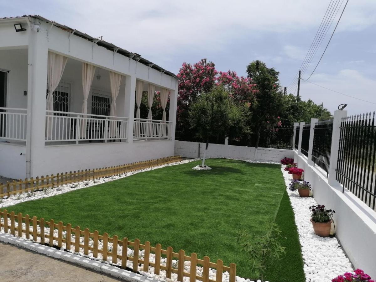 Aurora Home Nea Kallikrateia Exterior photo